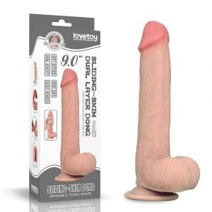 Imagem Big Dildo Em Cyberskin Com Ventosa Escroto ao lado da embalagem